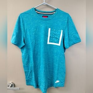 Nike Sportswear Tee